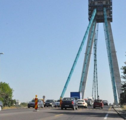 Podul Agigea ar putea să NU se mai închidă. Premierul Ponta cere o nouă expertiză
